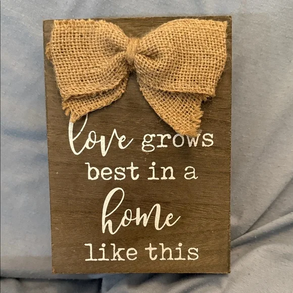 Rustic Burlap Bow Wall Sign - "Love Grows Best in a Home Like This" - Picture 1 of 3